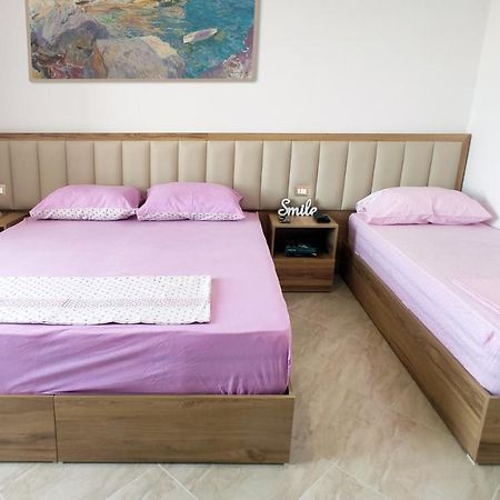 Villa Luelfa Durrës Extérieur photo